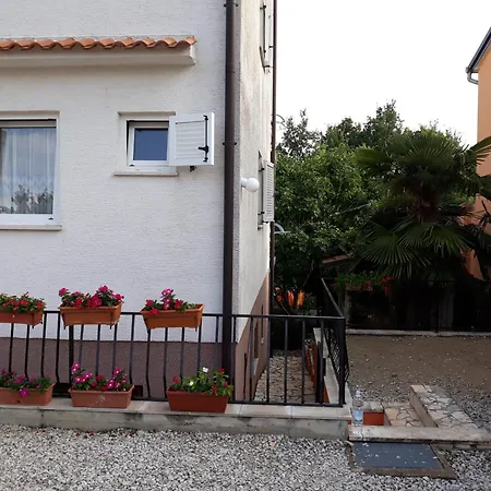 Apartments Mali Maj, Punta 37, Brkljacic-2