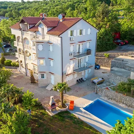 Villa Giani Apartments With Swimming Pool-2