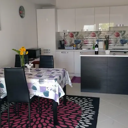 Apartment Koric-3