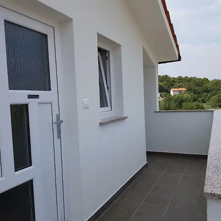 Apartmani Nora Stinjan-2