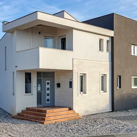 Apartments Peti-3