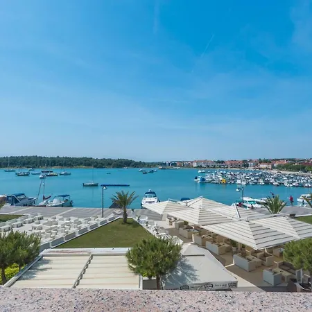 Apartments Riva-3