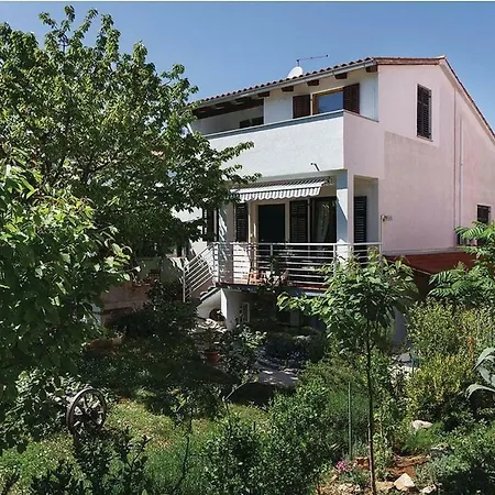 Apartment Rosa 2-3