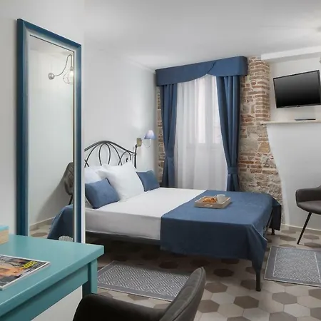 Noemi'S Rooms-3