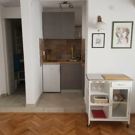 L&M Studio Apartman-2