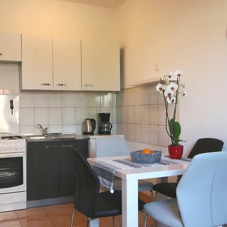 Vesna Apartment-3