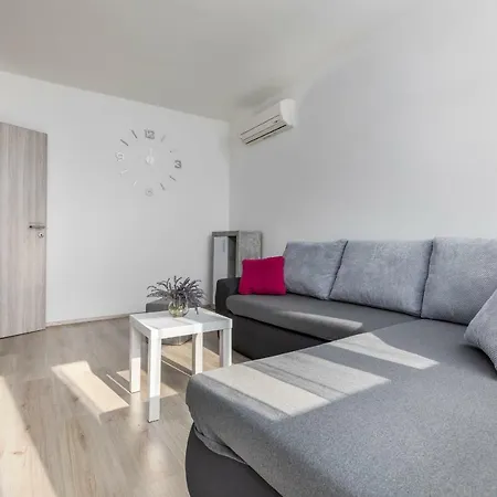Apartment Sole-3