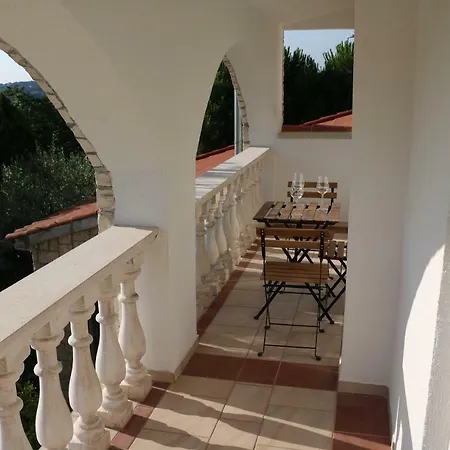 Villa Kiki-2
