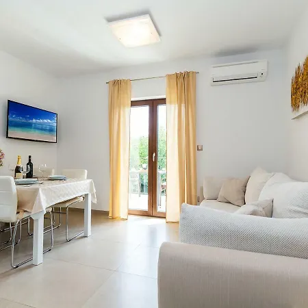 Apartments Gioia-3