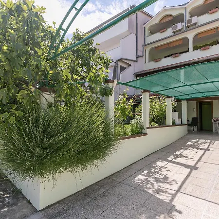 Apartments Nada-3