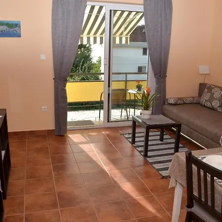 Apartment Renata-2