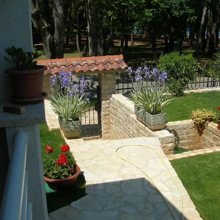 Villa Parenzo 150Mt Dal Mare 8Min Piedi Dal Centro-3