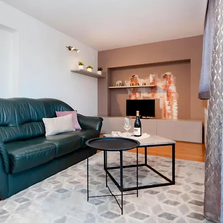 Cerin Apartment-3