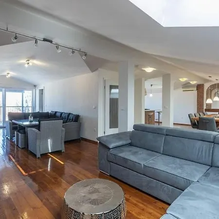Penthouse Lorena-3