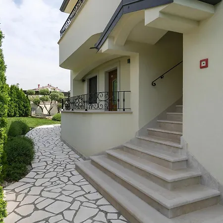 Villa Birikina With Pool-2