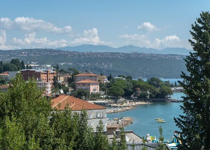 Apartment With Seaview Opatija admite animales