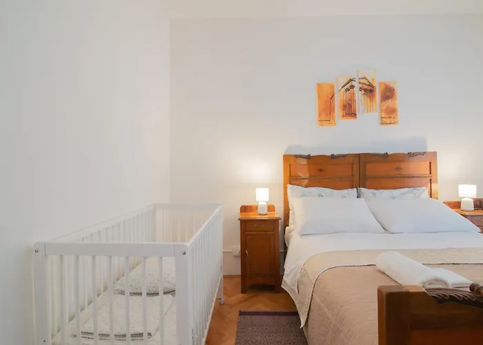 Tt Apartmani - Historic Center Pula