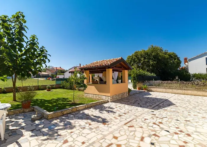 Apartments Kendel Fažana che accetta animali