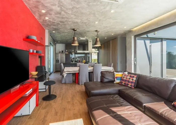 Privates Villa With Pool And Private Garden In Rovinj