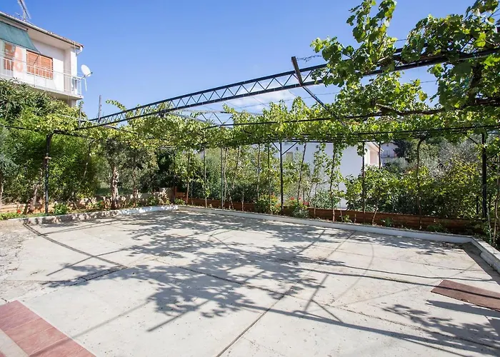 Apartments Jaksa Pula