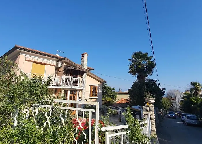 Hotel Garni Stanger Laurana