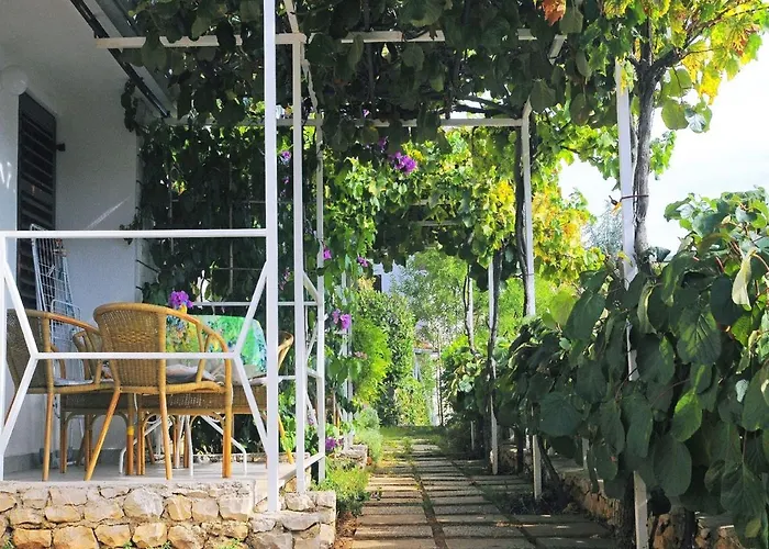 Apartments Mandica Rabac