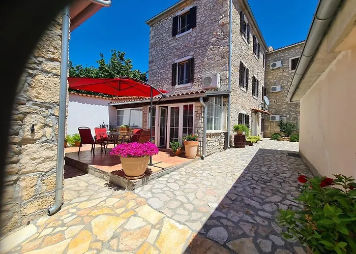 Villa Istrska Kamnita Hisa Soncni Medolino