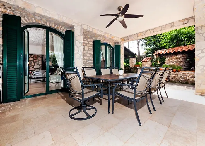 Vila Ra Rovinj avec Piscine