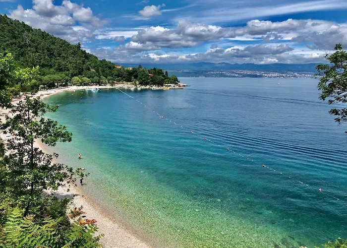 A1 Sea Downtown & Protected Parking Apartamento Opatija admite animales