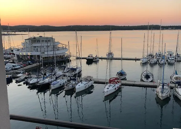 Pet friendly Pula Center Seaview Apartment
