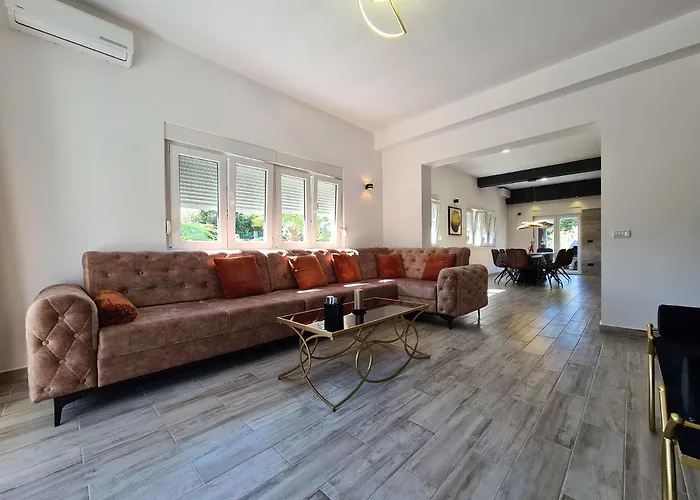 Haustierfreundliches Villa House Plavi 2130 Medulin