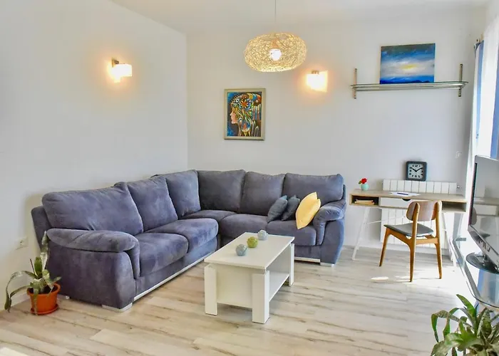 Ground Floor Apartments With Spacious Backyard Pula