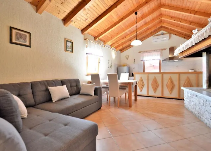 Holiday Home Villa Kablar - PUL116 Pola