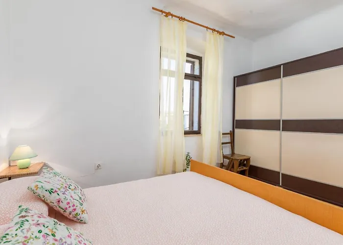 Haustierfreundliches Apartment Ana Fažana