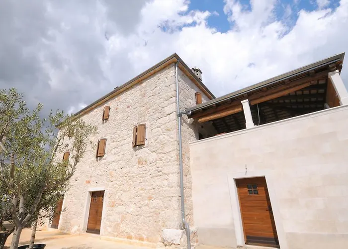 Boutique Bed & Breakfast Korta Gira Buici 