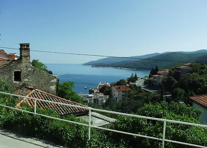 Haustierfreundliches Apartments With Wifi Rabac, Labin - 2323