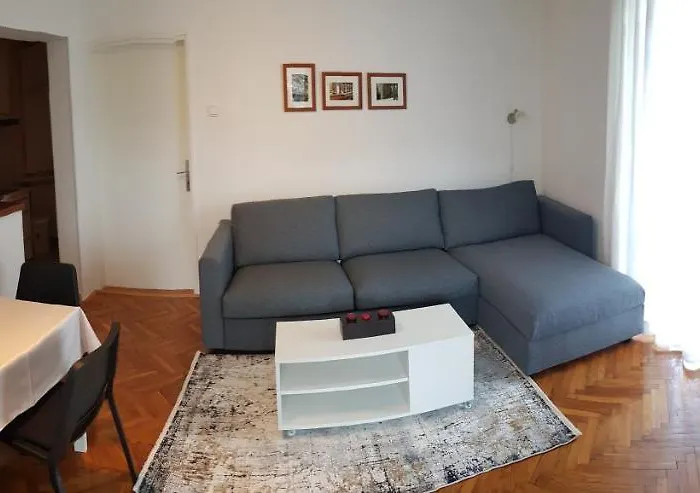 Pet friendly Apartman Klara Rovinj