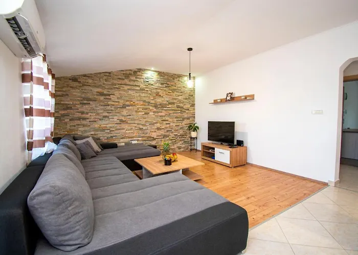 Apartment La Olive Pula