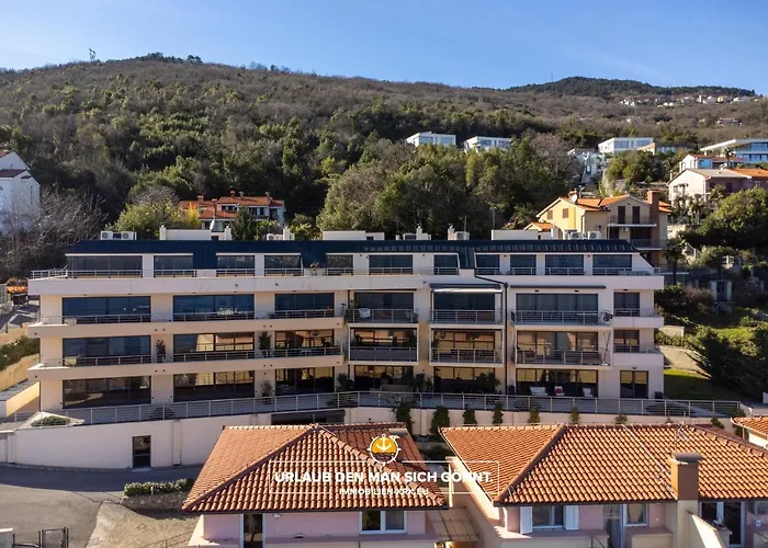 Haustierfreundliches Ferienwohnung Schindler Luxury Penthouse - Sea View Terrace, Pool & Private Parking Opatija