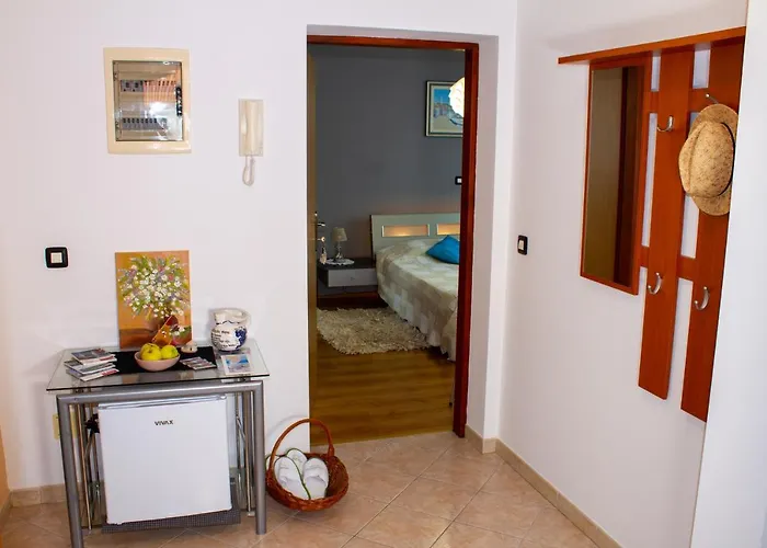 Room Adry With Balcony, Free Parking & Bikes Rovinj