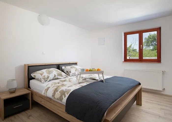 Holiday Home Franika Medolino privato