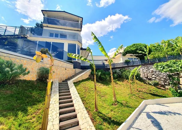Modern Penthouse And Jacuzzi Apartments Opatija