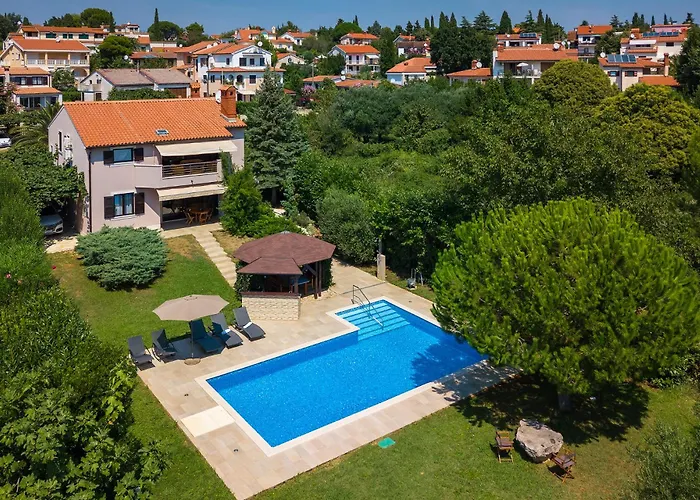 Villa Premantura Olive Garden
