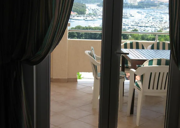 Guest house Zimmer F1 Pula