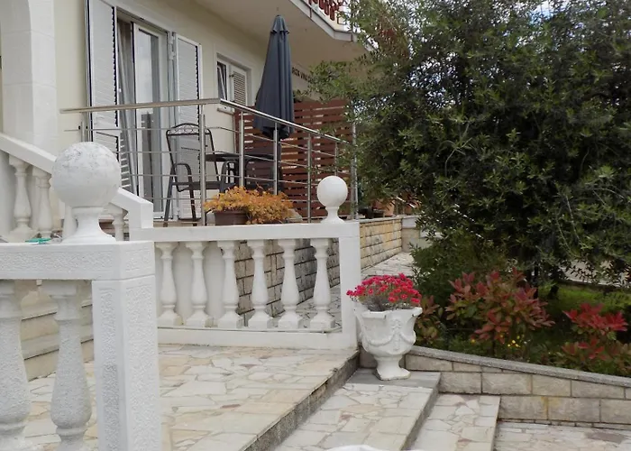 Pet friendly Apartment Leporiz Porec