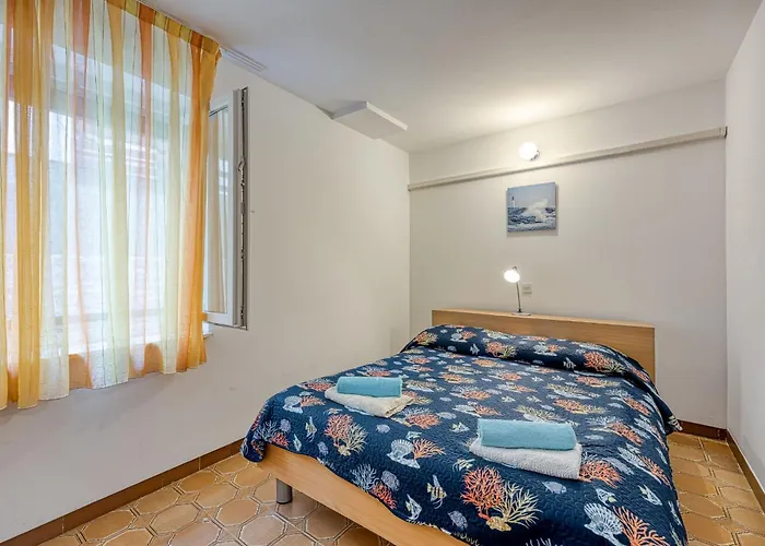 Apartments Kamelia Pula