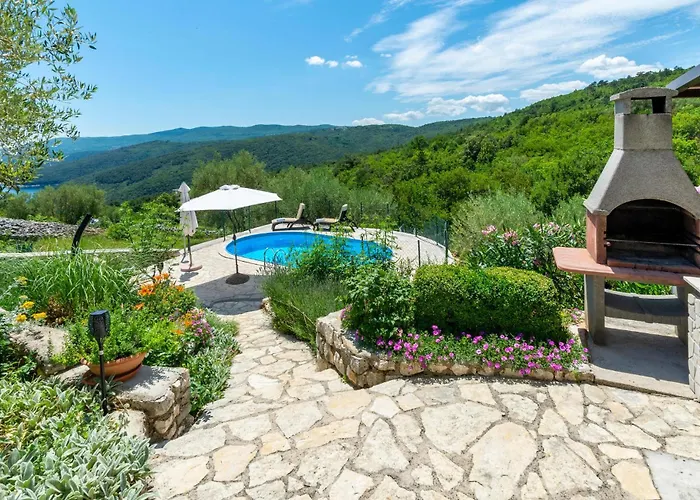 Holiday Home Rabac 13 mit Pool