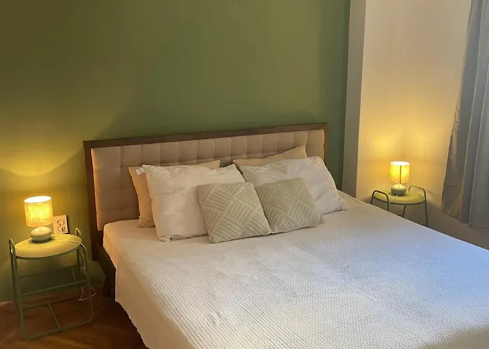 Avocado Apartment City Center- Pet Friendly! Pula
