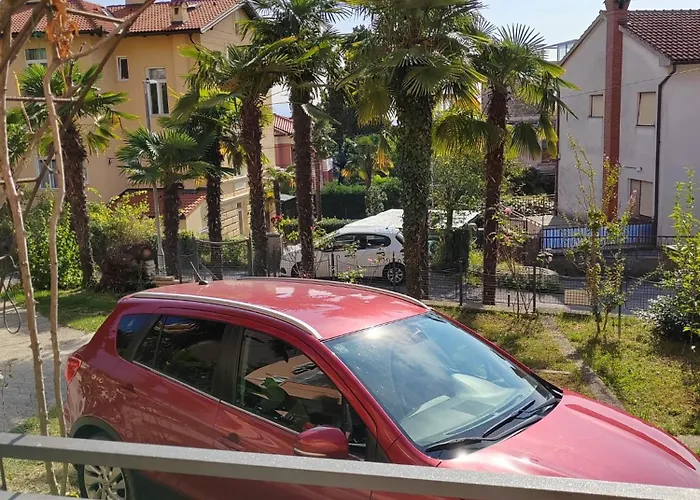Huisdiervriedelijke Green Garden Apartment Opatija