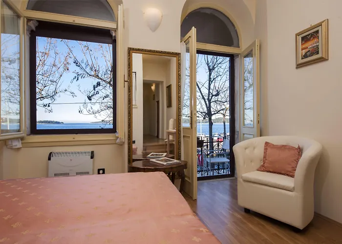 Boutique Appartamento Sea View Antica Porta Sul Mar Rovigno